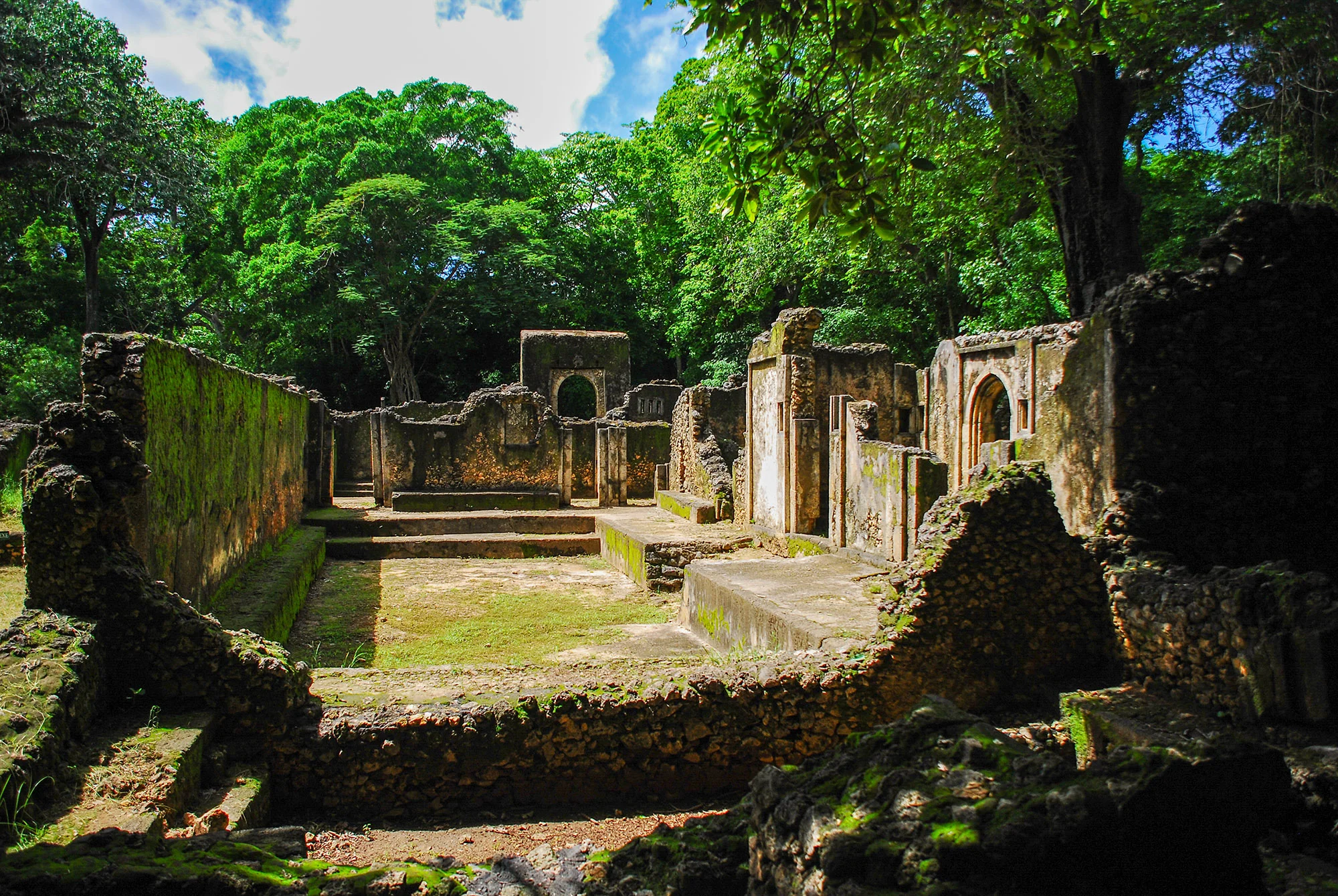 Gede Ruins thumbnail 3